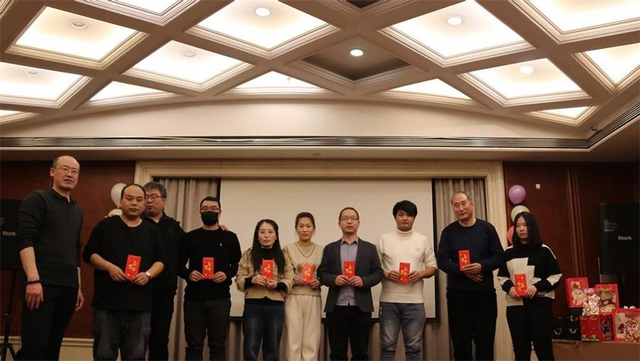 勇毅進(jìn)取，順風(fēng)飛揚 | 2023年 藍(lán)鵬測控年會  一路相隨獎