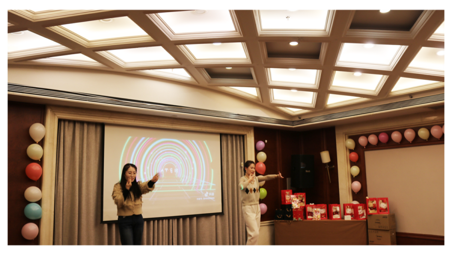 勇毅進(jìn)取，順風(fēng)飛揚 | 2023年 藍(lán)鵬測控年會  開場舞 黑桃A